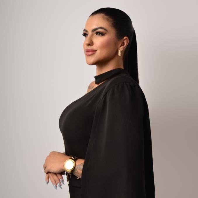 AMANDA LUIZA POZ REGGIORI